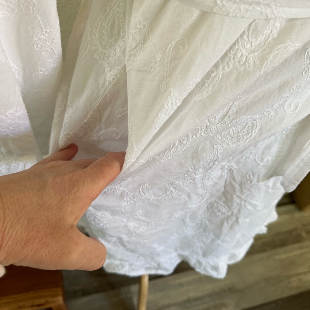 Plum pretty sugar crisp white embroidered detail tie waist robe pockets XL - Picture 3 of 7
